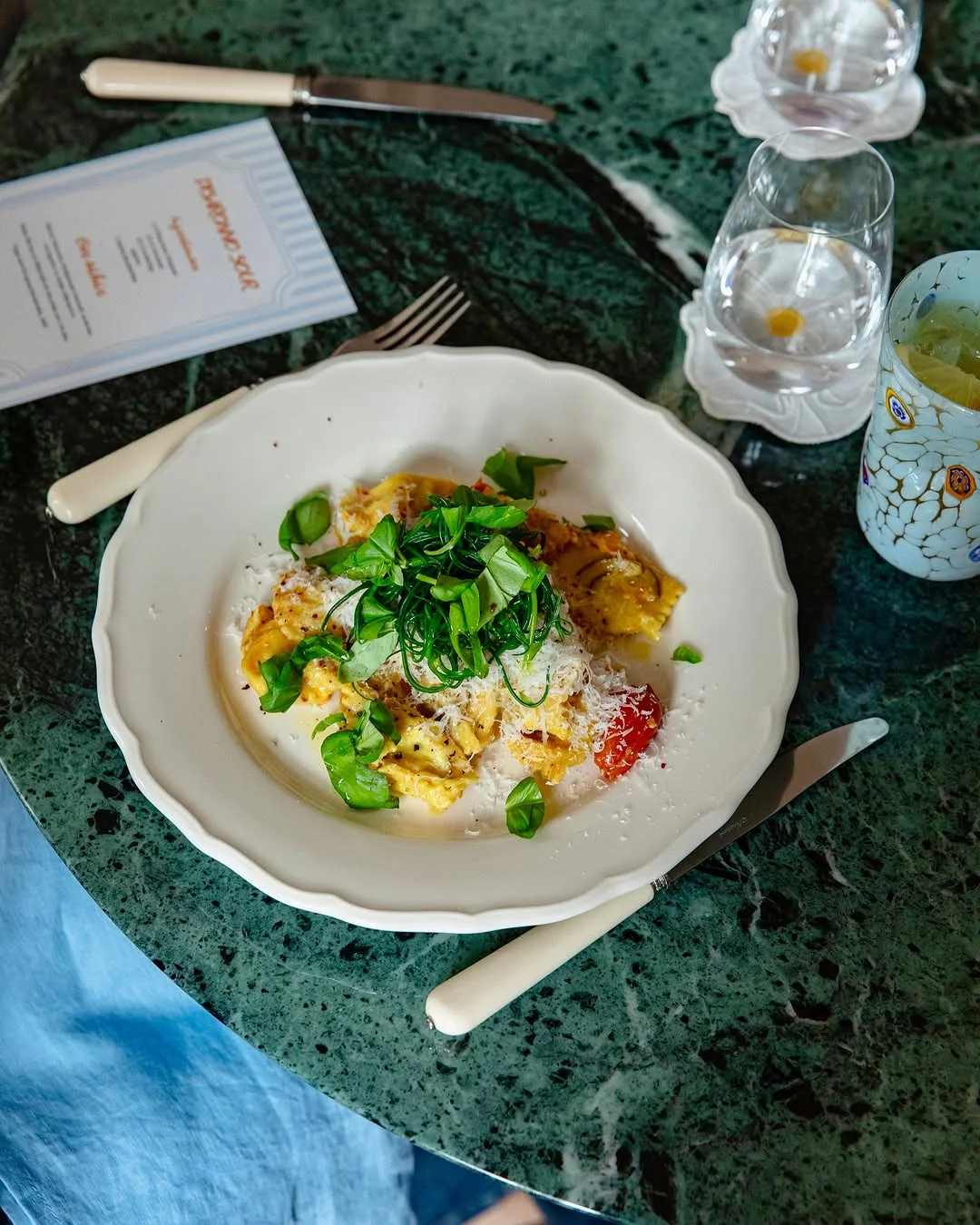 Energetic food presentation